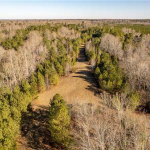 Photo #29 of 501 Racefield Drive, Toano, Virginia 130.0 acres