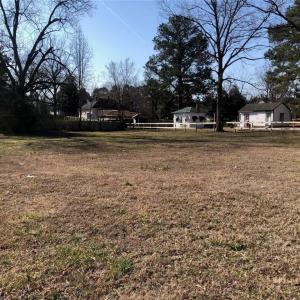 Photo #3 of 168 County Drive, Wakefield, Virginia 0.4 acres