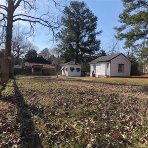 Photo #7 of 168 County Drive, Wakefield, Virginia 0.4 acres