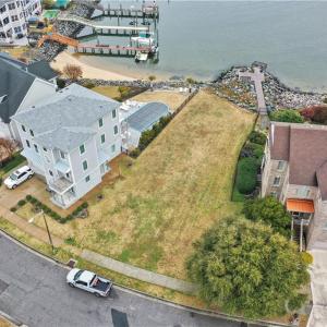 Photo #2 of 9622 Bay Point Drive, Norfolk, Virginia 0.2 acres