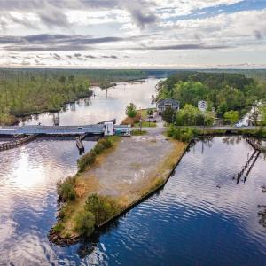 Photo #2 of 3984 Landing Road, Virginia Beach, Virginia 21.0 acres