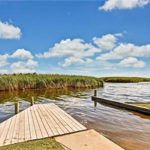 Photo #21 of 3665 Sandpiper Road, Virginia Beach, Virginia