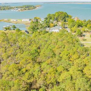 453  Wind Mill Point is waiting for you