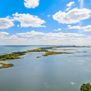 Photo #11 of 17 Seaview Drive, Hampton, Virginia 0.5 acres