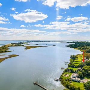 Photo #13 of 17 Seaview Drive, Hampton, Virginia 0.5 acres