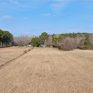 Photo #17 of 7848 Guinea Road, Hayes, Virginia 2.3 acres