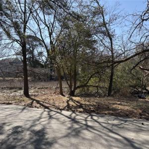 Photo #4 of 1609 Holland Avenue, Norfolk, Virginia 0.5 acres