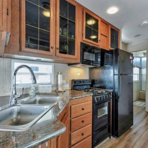 Photo #11 of 3665 Sandpiper Road, Virginia Beach, Virginia