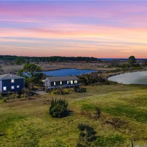 Photo #11 of 215 Lighthouse Drive, Hampton, Virginia 3.1 acres
