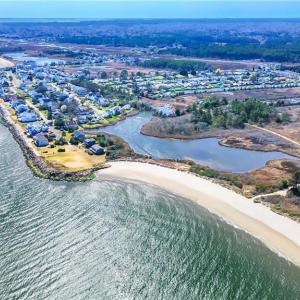 Photo #9 of 215 Lighthouse Drive, Hampton, Virginia 3.1 acres