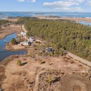 Photo #11 of 408 York Point Road, Seaford, Virginia 2.6 acres