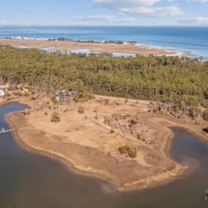 Photo #3 of 408 York Point Road, Seaford, Virginia 2.6 acres