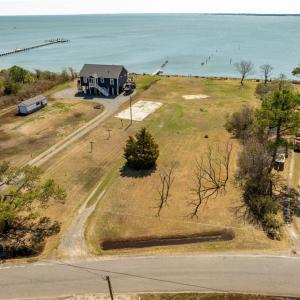 Photo #17 of 1754 Jenkins Neck Road, Hayes, Virginia 1.1 acres