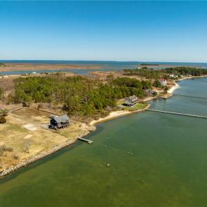 Photo #3 of 1754 Jenkins Neck Road, Hayes, Virginia 1.1 acres