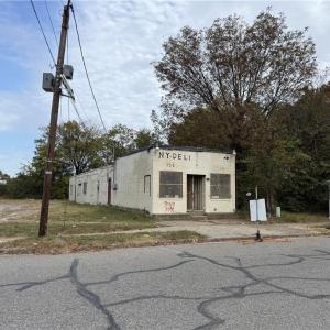 958 Ivy Ave