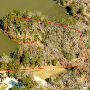 117 Northpoint adjoins Kingspoint Dock, Ramp & Pool