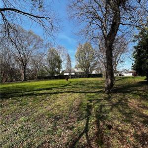 Photo #5 of 105 Prentiss Lane, Hampton, Virginia 0.5 acres