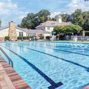 Stonehouse Community Pool