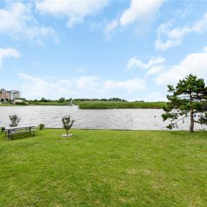 Photo #27 of 3665 Sandpiper Road, Virginia Beach, Virginia