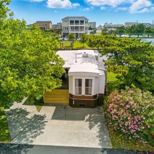 Photo #23 of 3665 Sandpiper Road, Virginia Beach, Virginia