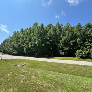 Photo #1 of 27 East West Parkway, Gloucester, Virginia 2.4 acres