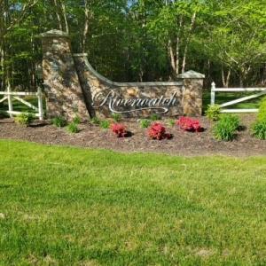 Photo #3 of 27 East West Parkway, Gloucester, Virginia 2.4 acres
