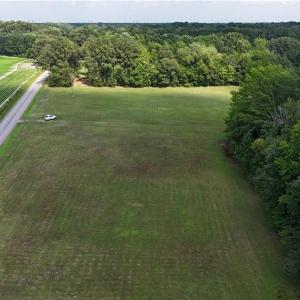 Photo #3 of 10510 Magnet Drive, Smithfield, Virginia 19.5 acres