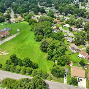 Photo #2 of 691 Dresden Drive, Newport News, Virginia 2.1 acres