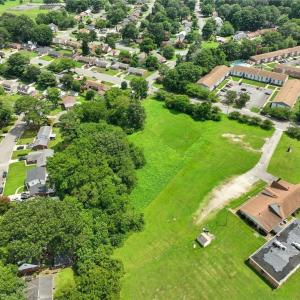 Photo #13 of 691 Dresden Drive, Newport News, Virginia 2.1 acres
