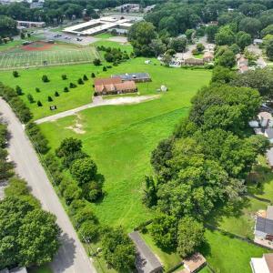 Photo #9 of 691 Dresden Drive, Newport News, Virginia 2.1 acres