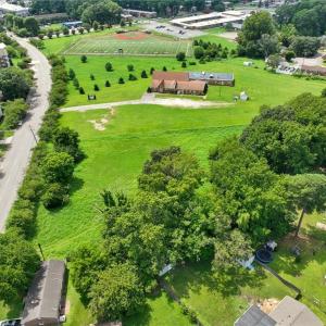 Photo #10 of 691 Dresden Drive, Newport News, Virginia 2.1 acres