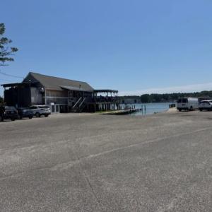 Hole-In-The-Wall Restaurant & Boat Landing on Gwynn's Island