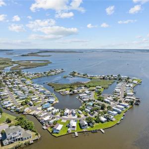 Photo #7 of 3665 Sandpiper Road, Virginia Beach, Virginia