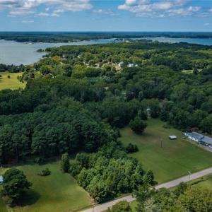 Photo #12 of 2210 Old Ferry Road, Hudgins, Virginia 0.5 acres