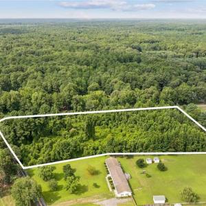 Photo #2 of 3378 Enos Road, Gloucester, Virginia 5.1 acres