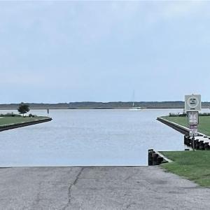 Boat ramp at Munden Point Park.