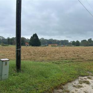 Utility-ready frontage makes building simple and convenient.