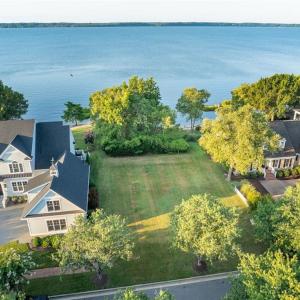 Photo #5 of 1540 Harbor Road, Williamsburg, Virginia 0.4 acres