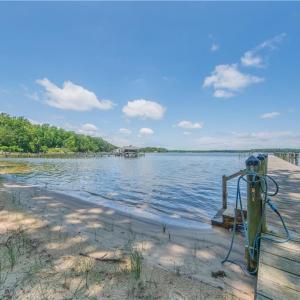 Gorgeous private beach!