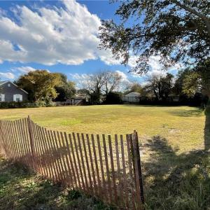 Photo #3 of 1923 Ocean View Avenue, Norfolk, Virginia 0.3 acres