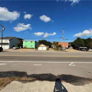 Photo #5 of 1923 Ocean View Avenue, Norfolk, Virginia 0.3 acres