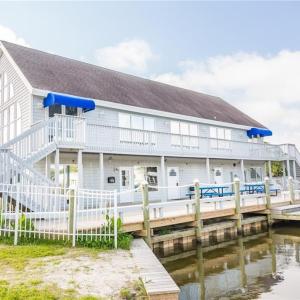 Photo #25 of 3665 Sandpiper Road, Virginia Beach, Virginia