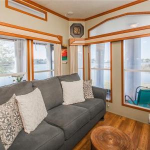 Photo #10 of 3665 Sandpiper Road, Virginia Beach, Virginia