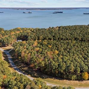 Photo #6 of 1437 Lawnes Neck Drive, Smithfield, Virginia 5.0 acres