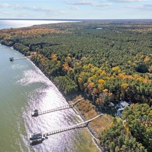 Photo #10 of 1437 Lawnes Neck Drive, Smithfield, Virginia 5.0 acres