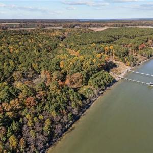 Photo #12 of 1437 Lawnes Neck Drive, Smithfield, Virginia 5.0 acres