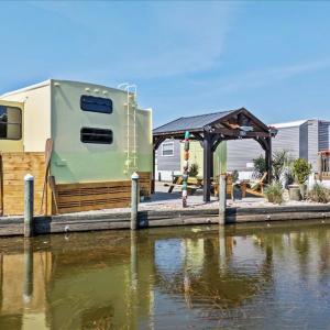 Photo #46 of 3665 Sandpiper Road, Virginia Beach, Virginia