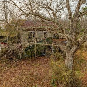 Uninhabitable building, Do NOT enter