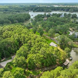 Photo #3 of 106 Anchor Drive, Yorktown, Virginia 1.7 acres