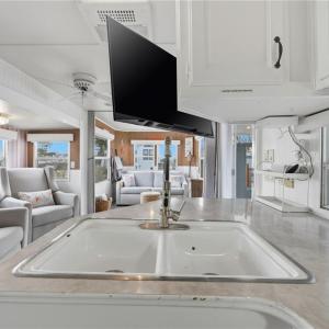 Photo #26 of 3665 Sandpiper Road, Virginia Beach, Virginia